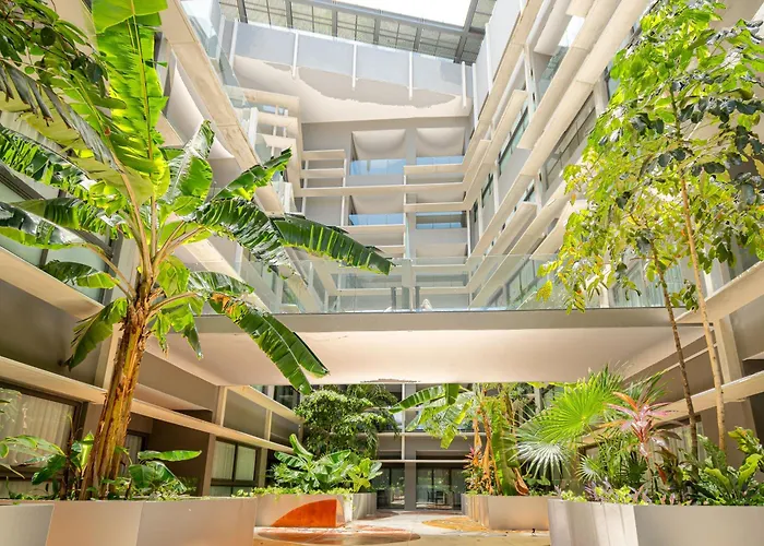 Luxury 1br Condo-amazing Oceanviews Prime Location Close To *