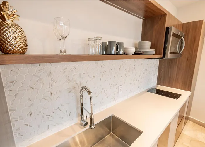 Luxury 1br Condo-amazing Oceanviews Prime Location Close To Apartamento Playa del Carmen